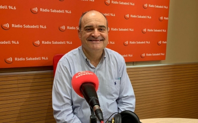 Santiago Guerrero, als estudis de Ràdio Sabadell/ Mireia Sans